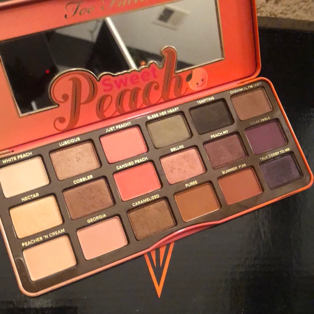 Too Faced peach palette